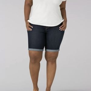 NWT Lee flex motion bermuda shorts size 22W